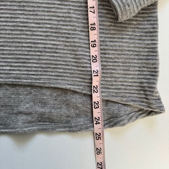 Karen Kane Ribbed Mockneck Grey Size Petite Small NWOT - Picture 5 of 6